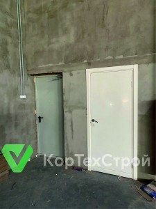 Устновлены CPL двери на оптовый склад